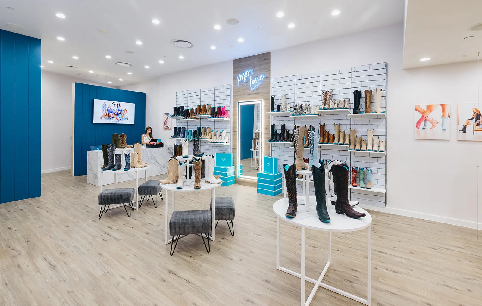 Permanent Jewelry Pop Up | Lane Boots