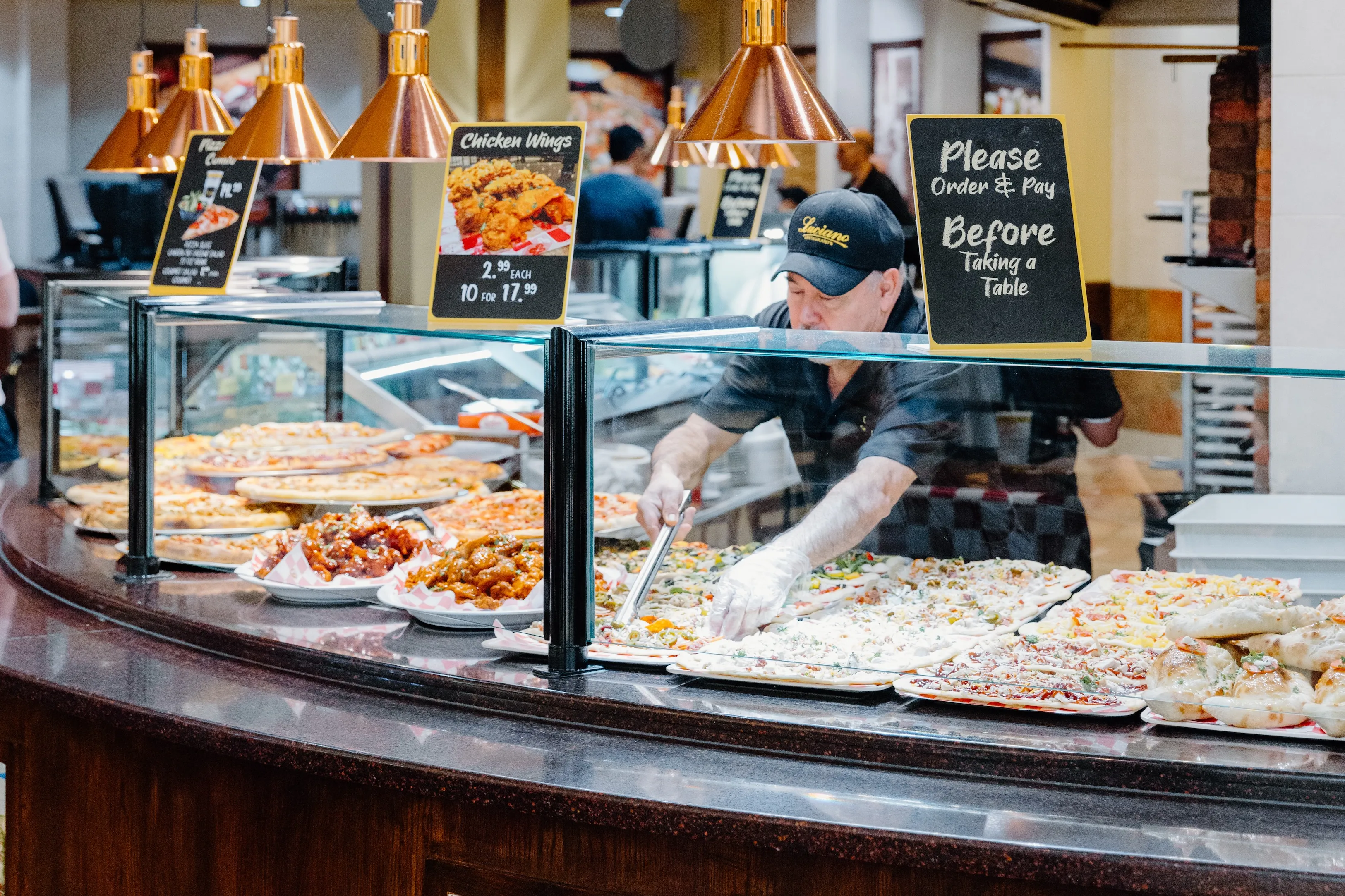 Luciano Pizza & Pasta